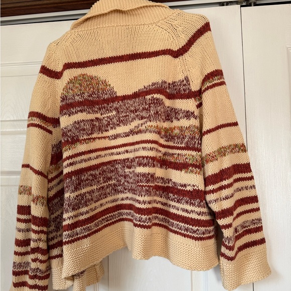 THE GREAT. The Landscape Lodge Striped Crochet-Knit Cardigan - Picture 5 of 6